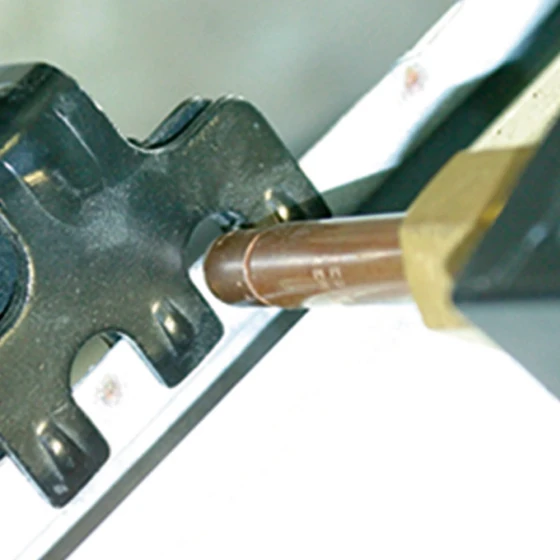 6 PINCES SPECIALES CARROSSERIE