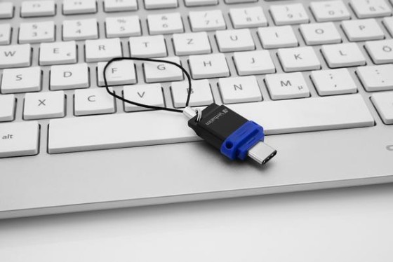 Verbatim Clé USB à double connectique de type C/USB 3.0 64 Go