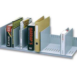 1 Trieur vertical à 10 séparateurs amovibles, largeur 92 cm